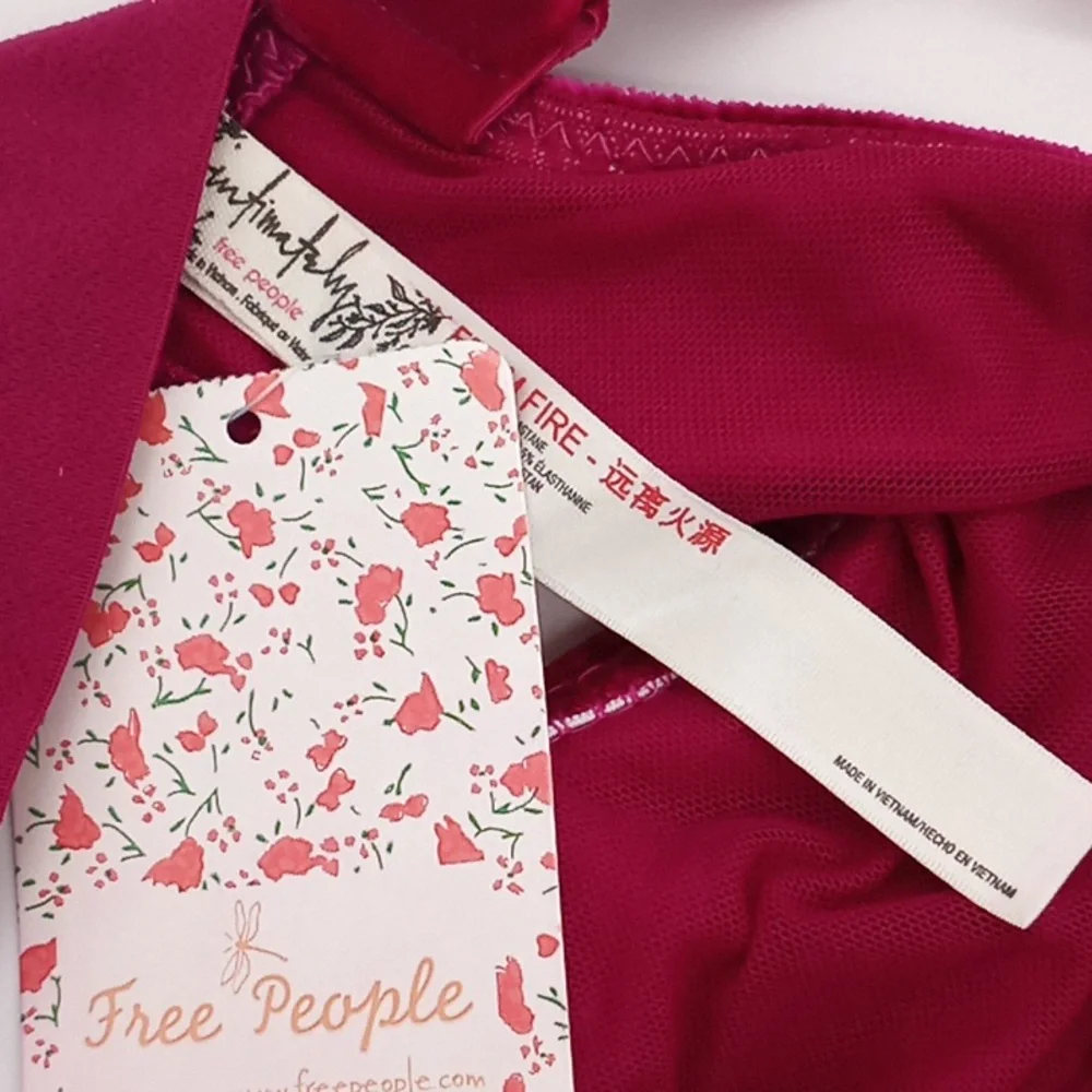 Free People Rhiannon Crushed Velvet Soft Bralette Fuschia Pink XS